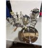 Image 1 : Silver plate and decor