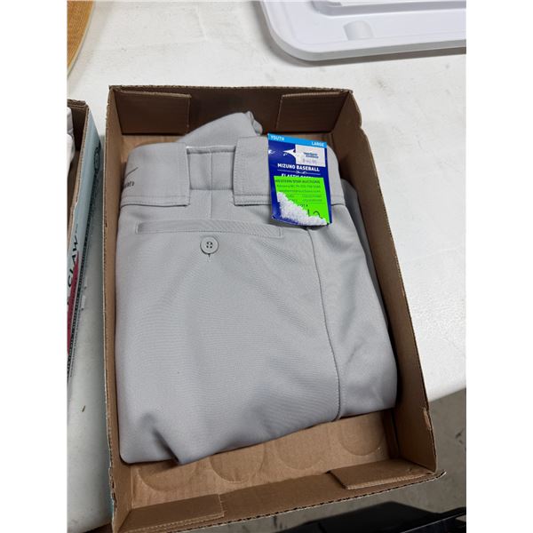 MIZUNO baseball pants, youth size large