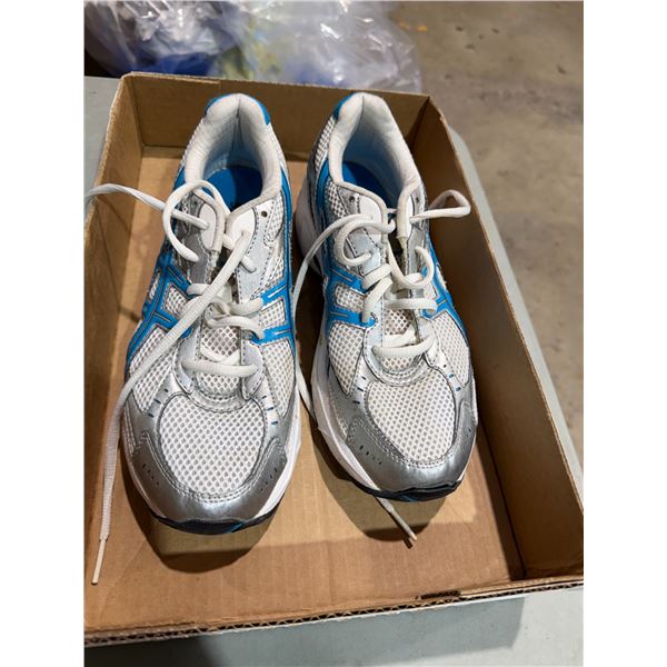Shoe size 7