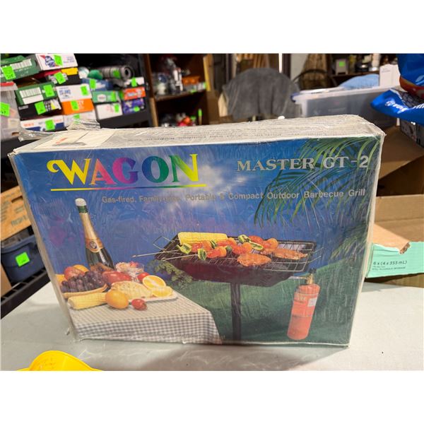Wagon, compact outdoor barbecue grill