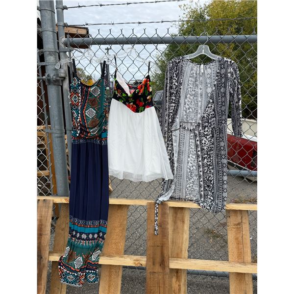 NWT clothing size small