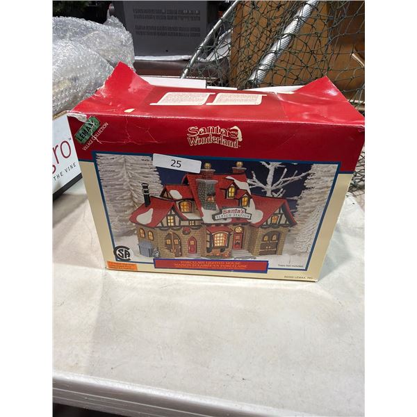 Lemax Santa sleigh station
