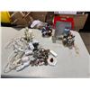 Image 1 : Assorted Christmas decor
