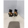Image 1 : Salt and pepper shakers