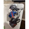 Image 1 : Tag guns