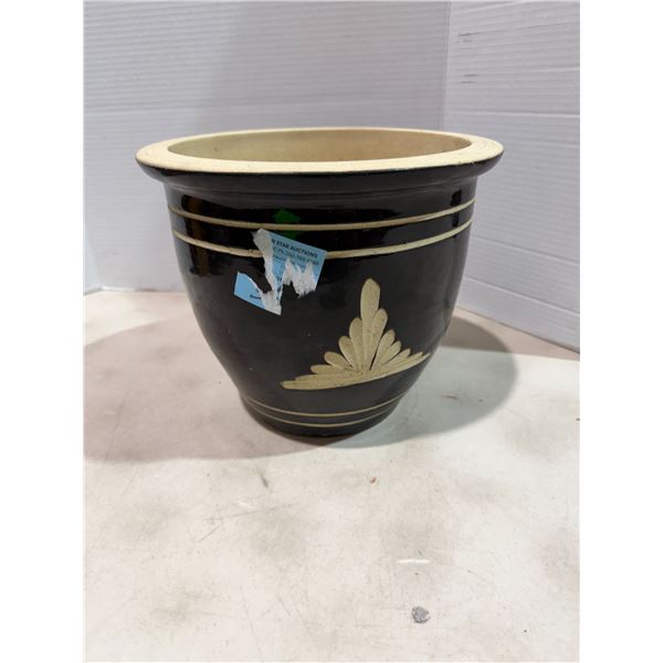 Plant pot