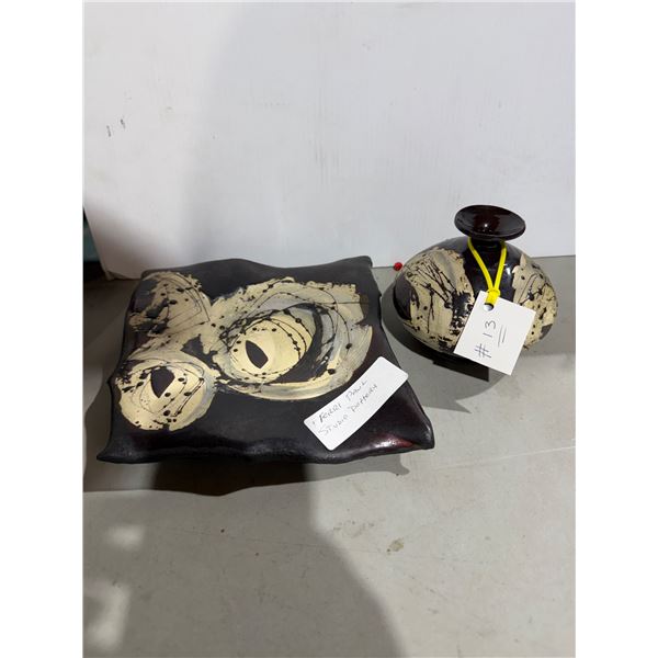 Terry Paul studio, matching pottery vase and plate
