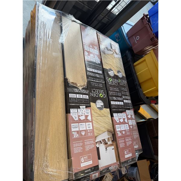 vinyl flooring aprox 480sq ft