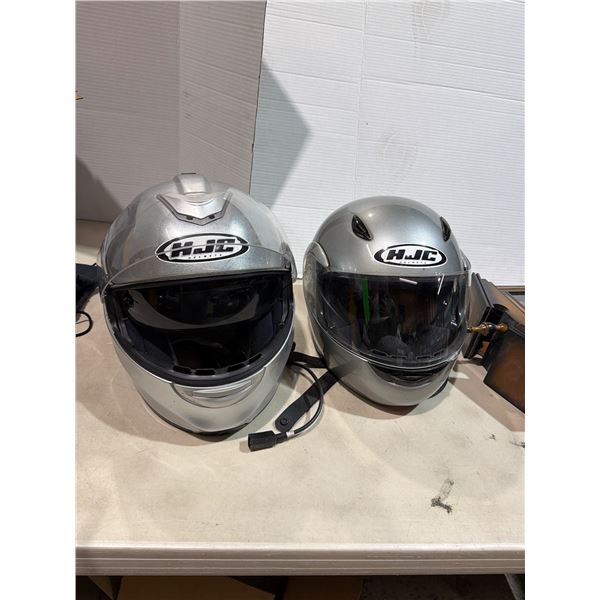 2 helmets with microphones and speakers