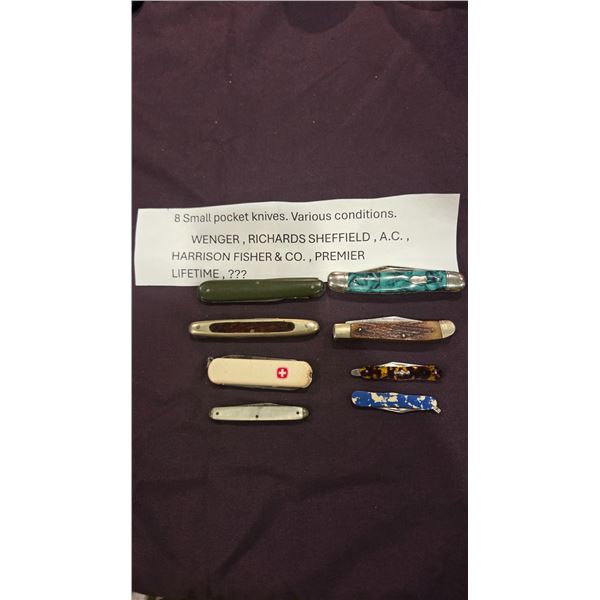8 small pocket knives