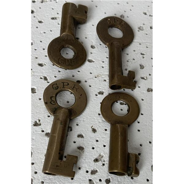 Four CPR Lock Keys