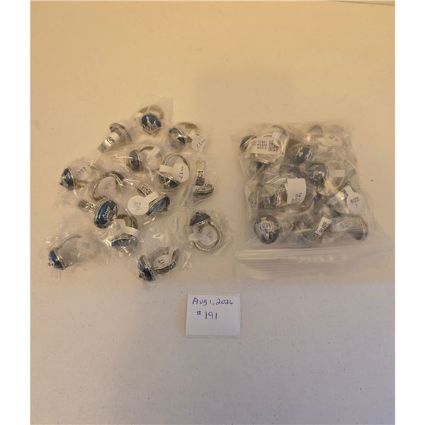 Damon Salvatores Daylight Ring from The Vampire Diaries - 2 Bags