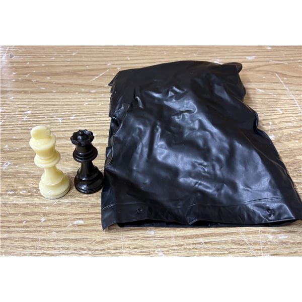 Staunten Chess Weighted Pieces Complete