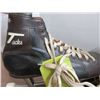 Image 3 : Very Good 1961 Patent Date CCM Tacks