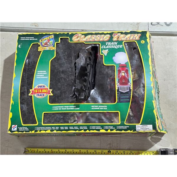 Classic train model set- might not be complete