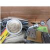 Image 5 : Box of 16 misc. Item