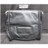 Image 1 : Mans Travel case, Black with zipper