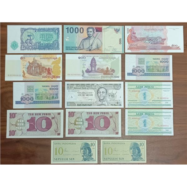 14 Uncirculated Foreign Vintage Bills