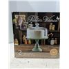 Image 1 : the Pioneer Woman glass cake stand with cover