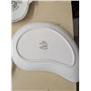 Image 6 : Mixed Chinaware dishes