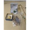 Image 3 : Gold tone jewellery