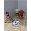 Image 4 : Salt and pepper shakers with décor