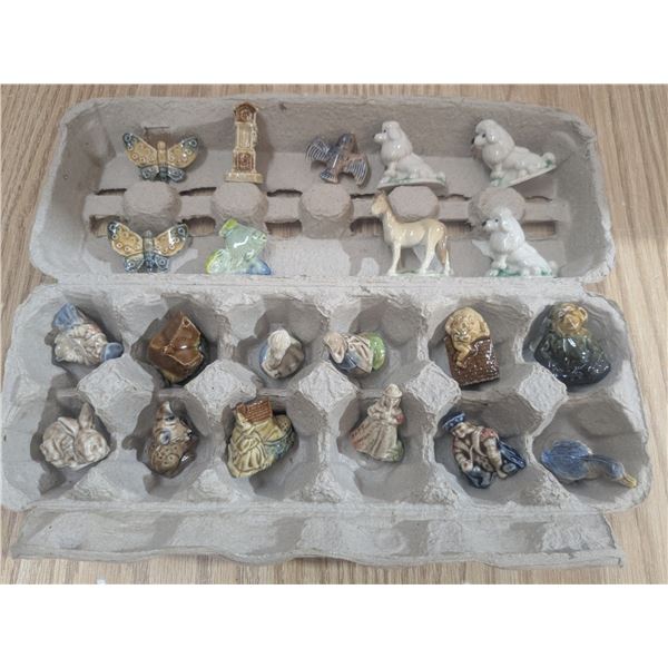 21 wade porcelain miniatures
