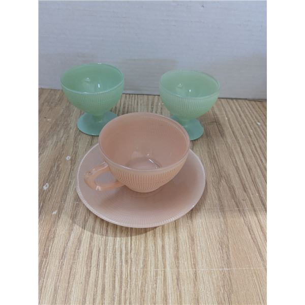 Saguenay style cups
