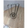 Image 5 : Pail of vintage kitchenware