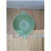 Image 2 : Vintage Fireking batter bowl