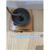 Image 3 : Vintage hand crank coffee grinder