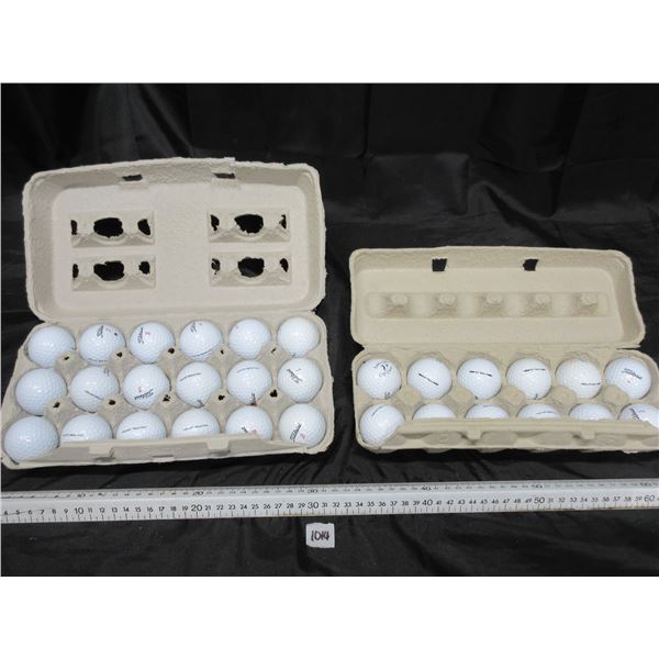 (30) Titleist DT Solo Golf Balls