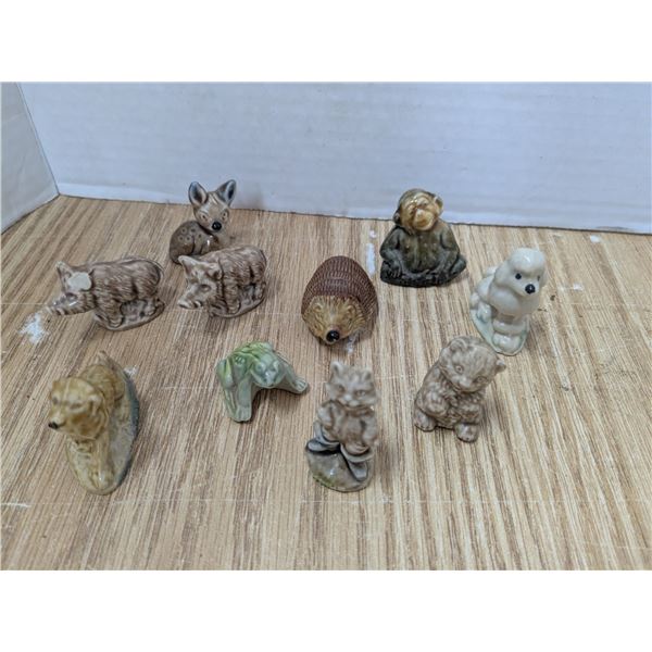 10 porcelain Red Rose miniatures, animals