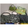 Image 1 : 5 green purses