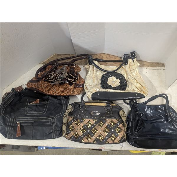 5 purses, mixed colors