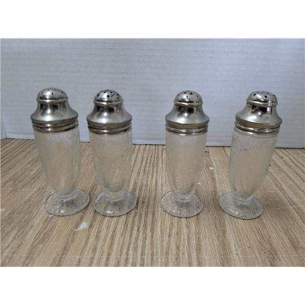 4 depression glass Salt and Pepper shakers