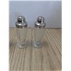Image 2 : 4 depression glass Salt and Pepper shakers