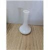 Image 2 : White glass vases and cake platter