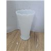 Image 3 : White glass vases and cake platter