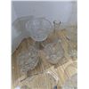 Image 4 : Clear glass, dishes, vases, etc