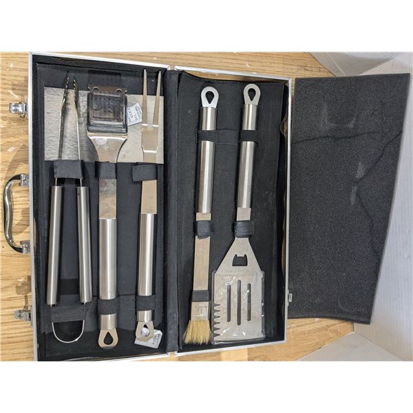 Stainless BBQ set in case