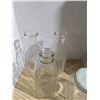 Image 2 : Vintage jars and milk bottles