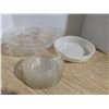 Image 1 : Clear glass fruit bowl and saucers, with vintage fireking