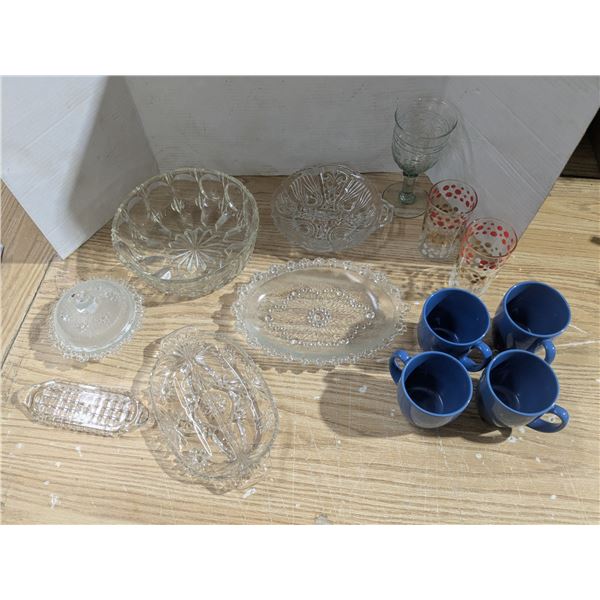 Clear glass dishes with coffee cups