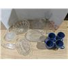 Image 1 : Clear glass dishes with coffee cups