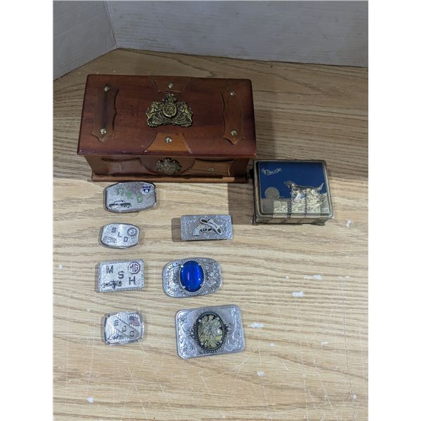 Jewellery boxes with belt buckles