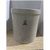 Image 1 : Medalta 6 gallon crock, no cracks or chips