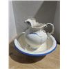 Image 1 : Vintage wash basin and pitcher, 15"