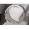 Image 2 : Vintage chinaware wash basin, no pitcher