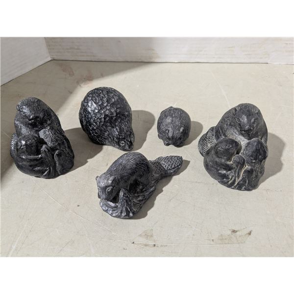 5 stone carvings - beavers